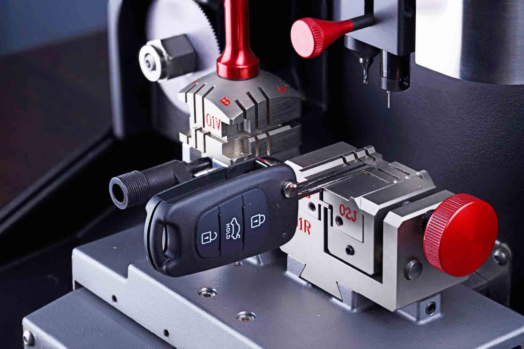 Car key cutting and programming in Nairobi