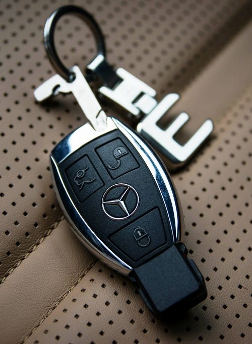 Mobile car key replacement in Nairobi Kenya